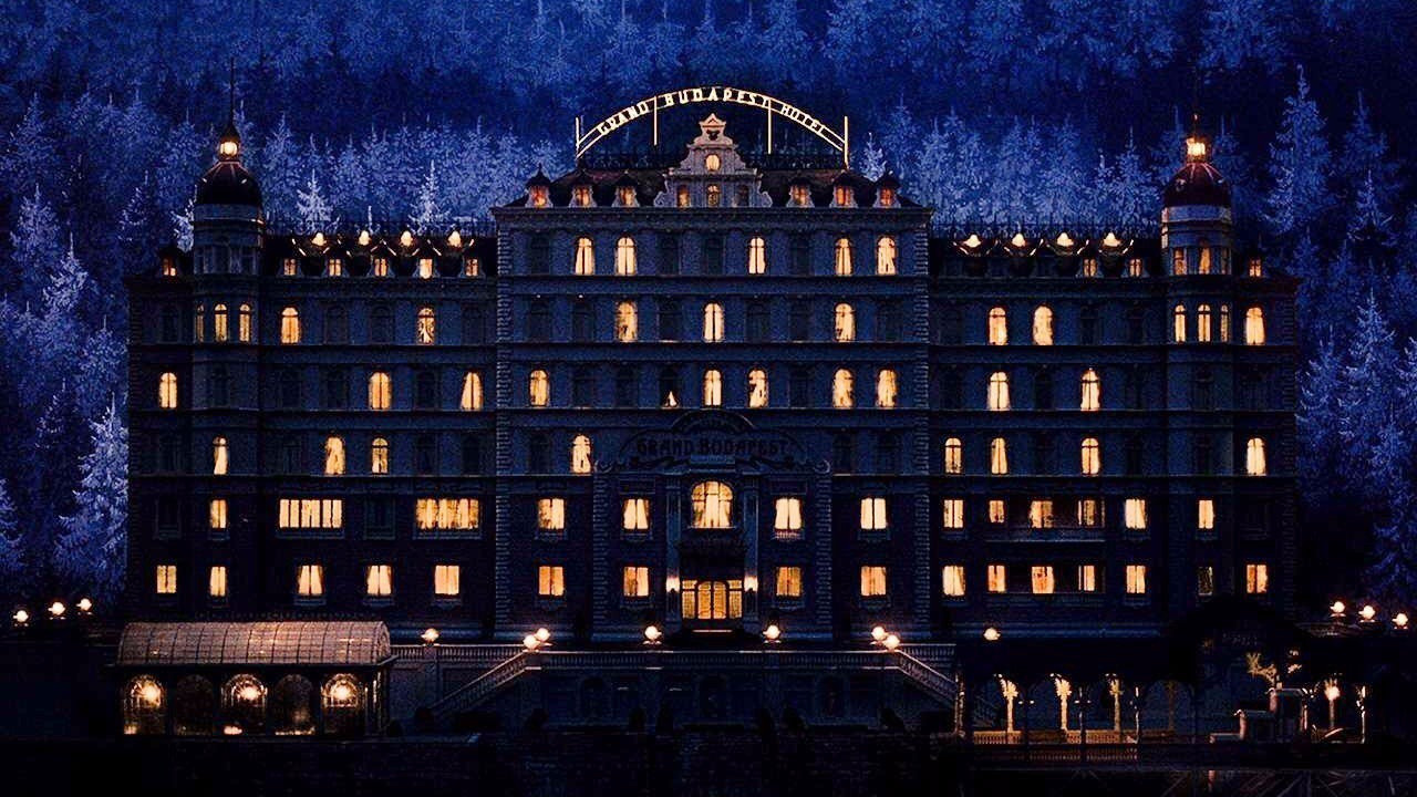 尋找真正的布達(dá)佩斯大飯店,探訪強(qiáng)迫癥美學(xué)中的邊境小城_旅游_網(wǎng)