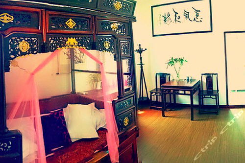 周莊夢(mèng)水閣客棧 一樓臨河雕花房