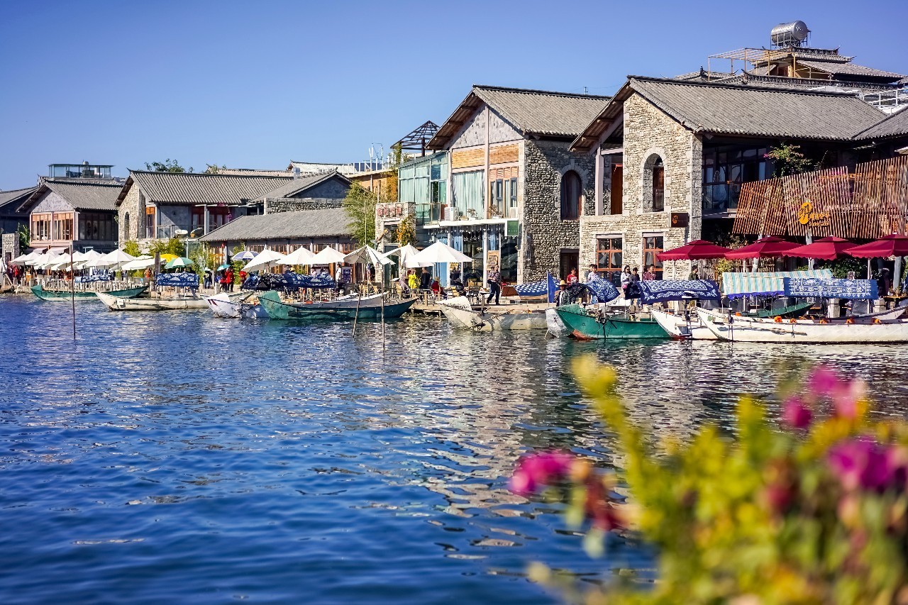 洱海首批客棧重啟，能否尋回昔日的'詩和遠方'？